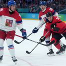 Rozhodcovia Čechom neuveriteľne pomohli, no na Kanadu to tesne nestačilo. Kapitán Montrealu bol kľúčový, spomenul aj Slafkovského