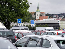 SR Tyršovo nábrežie parkovanie spoplatnenie BAX