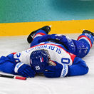 Slováci spustili po provokáciách Draisaitla peklo, gólovú smršť odštartoval Regenda. Po hrozivom zákroku na Slafkovského tuhla krv v žilách