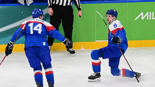 Dôležitý vstup do MS. Slováci sa proti vikingom vytrápia, ale napokon zoberú tri body. Potiahne ich čerstvý majster Švédska