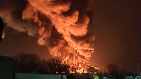 Továrne horia, letiská dostávajú zásahy. Ukrajina našla slabé miesto v protivzdušnej obrane Ruska