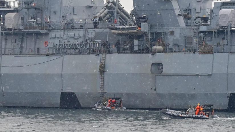 Španielska loď ESPS Castilla počas cvičenia...