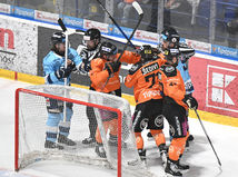 Žilinčania dobyli Trenčín, Slovan zdolal...