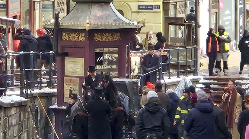 Upírska hviezda Paul Wesley nakrúca v Štiavnici