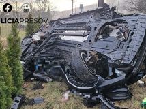 Pri zrážke vlaku a auta údajne zomrel otec Romana z Parchovian, ktorý pre šikanu spáchal samovraždu