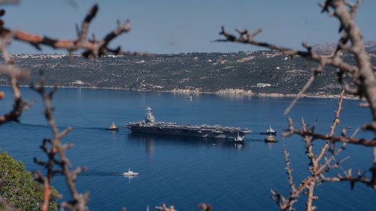 Najväčšia americká lietadlová loď USS Gerald R....