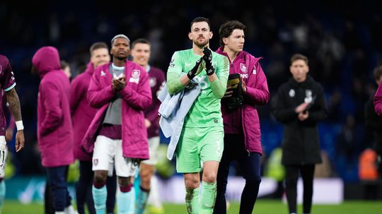 Manchester City vede ligu, Burnley padá s novým trenérem. Leeds si uzavírá záchranu