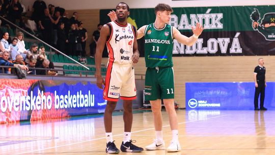 Veľký strach po reakcii Iránu. Slovenský basketbalista uviazol s priateľkou v Dubaji: Nad hlavami nám lietali rakety