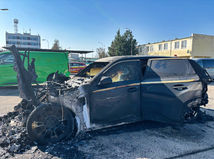 auto požiar komárno