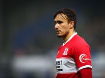 Britský novinár: Strelec je zabijak. Problém...