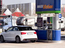 pumpa, phm, benzin, nafta, tankovanie, omv