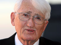 Germany Obit Habermas