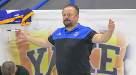 Idioti, ako som ja, na Slovensku vymierajú. Žiaľbohu, sme na dne a aj budeme. Nezostáva nám nič iné, len žobrať