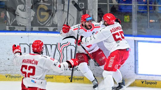 Slovenský útočník poslal gólom v predĺžení Třinec do semifinále. Liberec si vybojoval mečbal