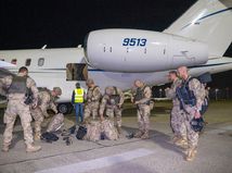 Slovenskí vojaci po návrate z Iraku.