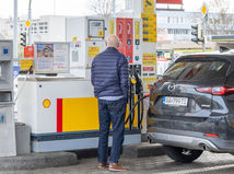 pumpa, benzín, ceny benzínu, tankovanie, obmedzenia,