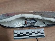 ruské topánky, nastražená bomba, TNT,