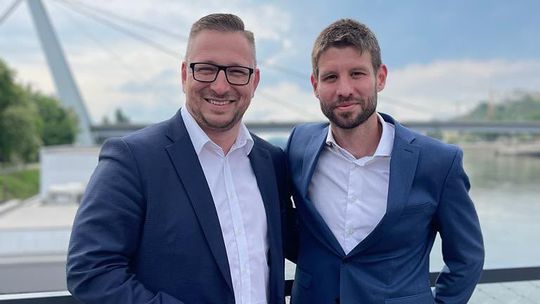 Exposlanca definitívne vylúčili z PS, vrátili mu aj všetky dary