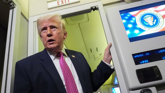 Trump: USA by sa mohli zmocniť iránskeho ostrova Charg