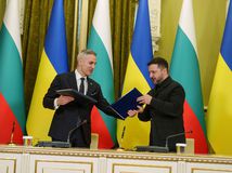 Andrej Gyurov / Volodymyr Zelenskyj /