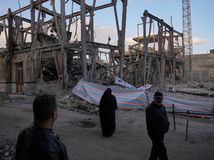 ONLINE: Kuvajt, SAE a Bahrajn hlásia údery, škody sú značné. Trump: strateného pilota sme zachránili