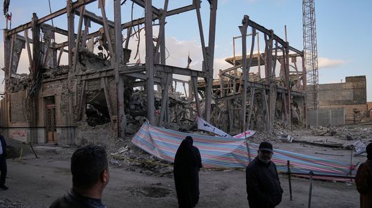 Zúfalá situácia si vyžaduje riešenie: Do Iránu mieri medzinárodný humanitárny konvoj