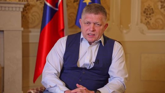 Fico: Bojujeme za sprevádzkovanie Družby. USA strácajú kontrolu nad vojnou v Iráne a situácia s ropou a plynom sa naďalej zhoršuje
