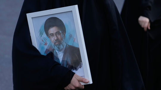 Veľmi zlé znamenie: Rokovania dostali stopku, Irán obmedzil diplomatické styky s USA