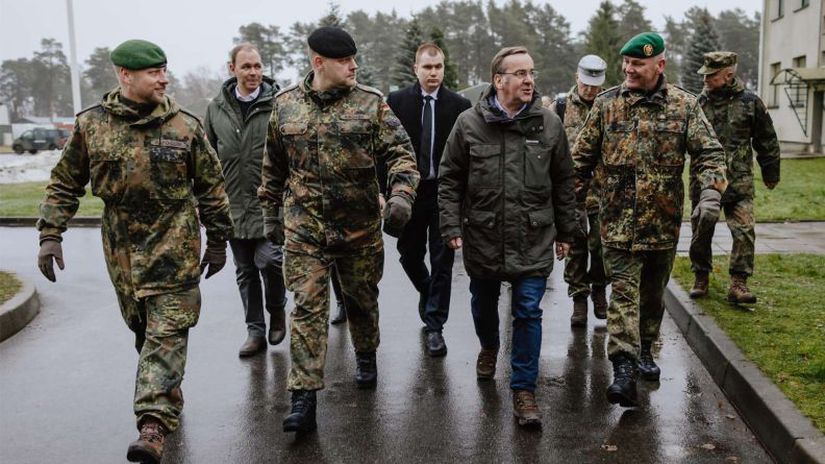 Nemecký minister obrany Boris Pistorius na...