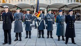 Príslušníci Bundeswehru na slávnostnom nástupe...