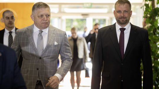 Slovensko má kriticky nízky počet zdravotníkov. Aké opatrenia navrhuje Šaškov rezort?