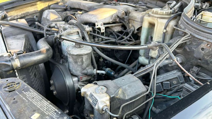 Mercedes-Benz 300D W124 engine