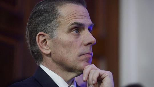 Súboj klanov v klietke: Hunter Biden vyzval Trumpových synov na zápas. Potrebuje zohnať milióny na splatenie dlhov?