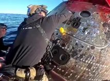 Astronautov vytiahli z kapsuly: tieto zábery z...