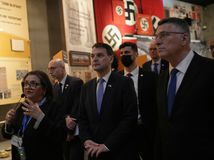 Gideon Saar, Izrael, Macinka