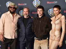 Epický úvod plný akčných scén. Zendaya a...