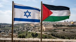 Izraelská a palestínska vlajka v Jeruzaleme -...