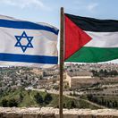 Izraelská a palestínska vlajka v Jeruzaleme -...