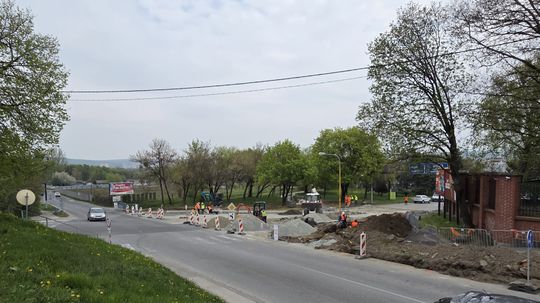 Čo je veľa, to je veľa. Košickí vodiči sa sťažujú na množstvo rekonštruovaných ciest, deptajú ich kolóny