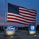 Vlajka USA a logá Ford a General Motors -...