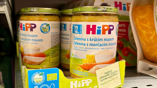 Kauza otrávenej detskej výživy: Firma prehliadla vydieračsky e-mail. Poznáme výšku výkupného