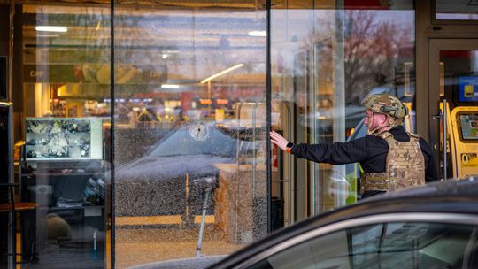 Tragédia v Kyjeve má ďalšiu obeť: lekári prehrali boj o život postreleného muža