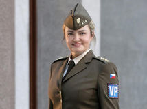 nové české rovnošaty