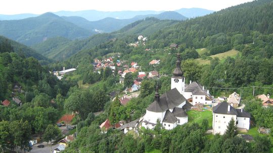 Malá slovenská dedinka patrí k najkrajším v strede Európy. Jej unikátnosť si všímajú aj v zahraničí