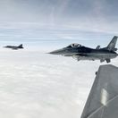 F-16 / Stíhačka /