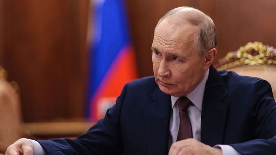 Putin by mohol čeliť nevídanej vlne protestov. Budú Rusi pri oknách trúbiť, pískať aj búchať do hrncov?