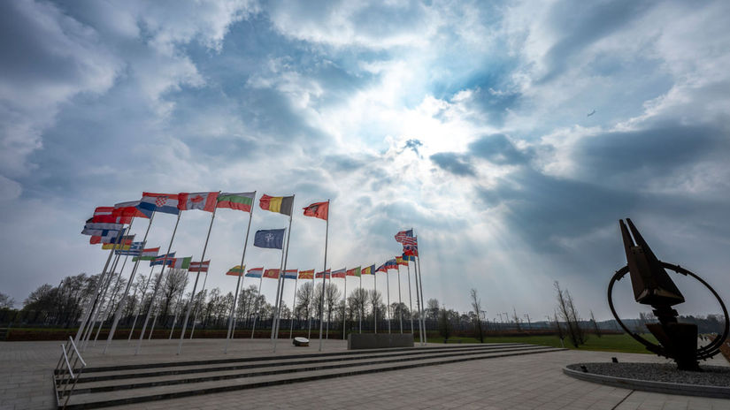 Veliteľstvo NATO v Bruseli, Belgicko