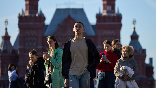 „Trasiem sa od strachu“. Putin čelí hnevu ľudí, nespokojní Rusi sa zišli pred jeho sídlom s petíciou