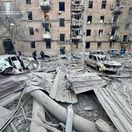 Dnipro po ruskom útoku 25. apríla 2026