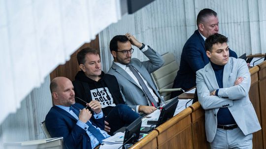 Matovičovci v odhaľovaní luxusných víl koaličných politikov budú pokračovať. Ďalšie sú údajne v Dubaji